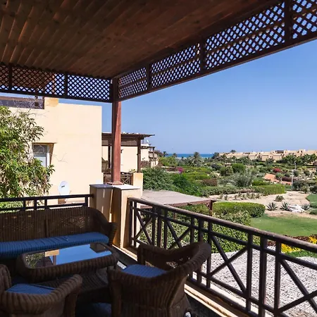 4Brs Beachside With Penthouse And Stunning Seaview L Einbay Ain Sukhna Exterior photo