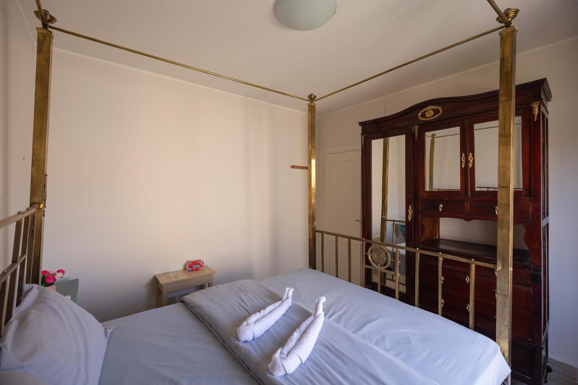 Chalet 4brs Beachside With Penthouse And Stunning Seaview L Einbay