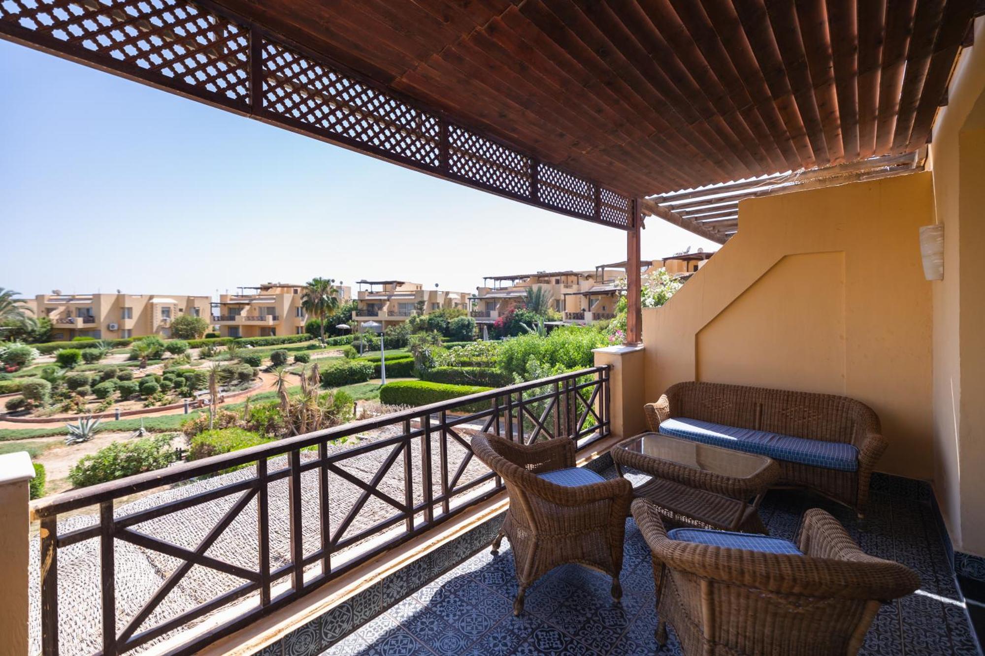 4brs Beachside With Penthouse And Stunning Seaview L Einbay Ain Sukhna