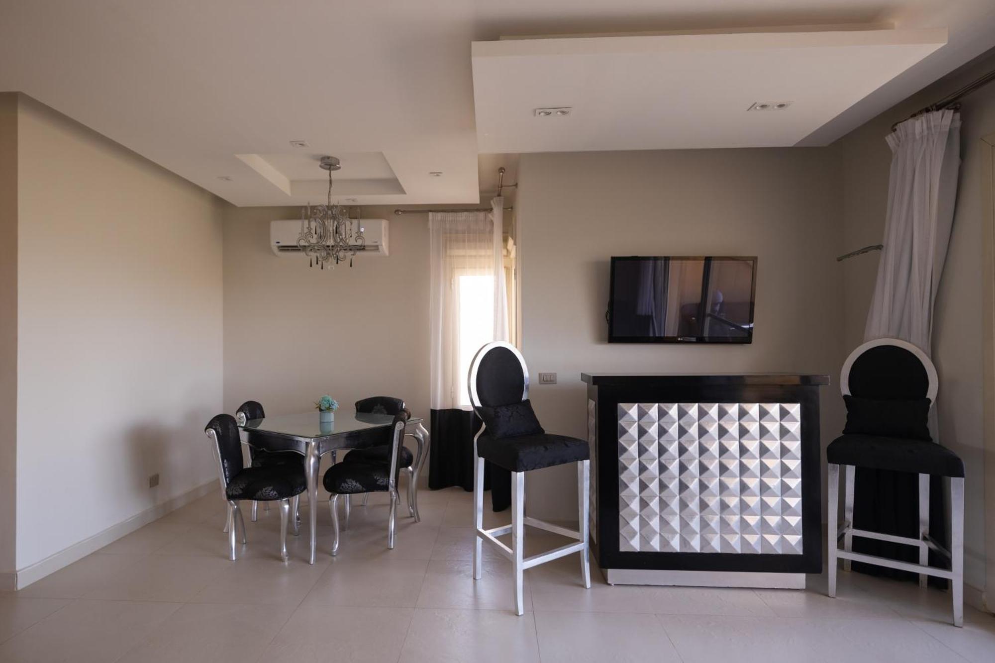 4brs Beachside With Penthouse And Stunning Seaview L Einbay Ain Sukhna