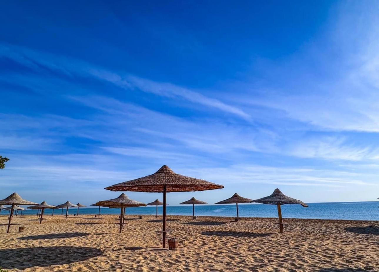 4brs Beachside With Penthouse And Stunning Seaview L Einbay Chalet *