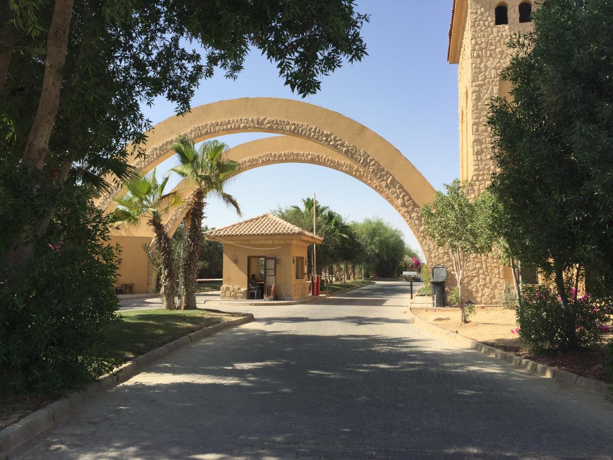 4brs Beachside With Penthouse And Stunning Seaview L Einbay *